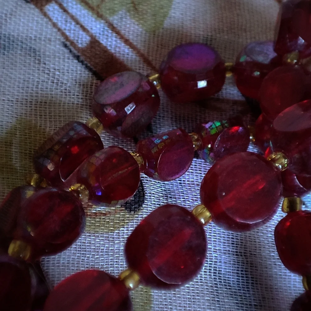 Western Germany Plastic Red Aurora Borealis Light Weight Beaded Vintage Necklace